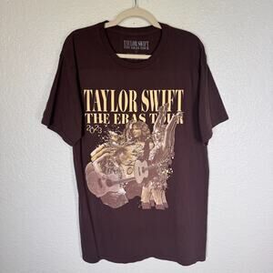 Taylor Swift Eras Tour Shirt Womens Medium Fearless Album Tee 2023 Official